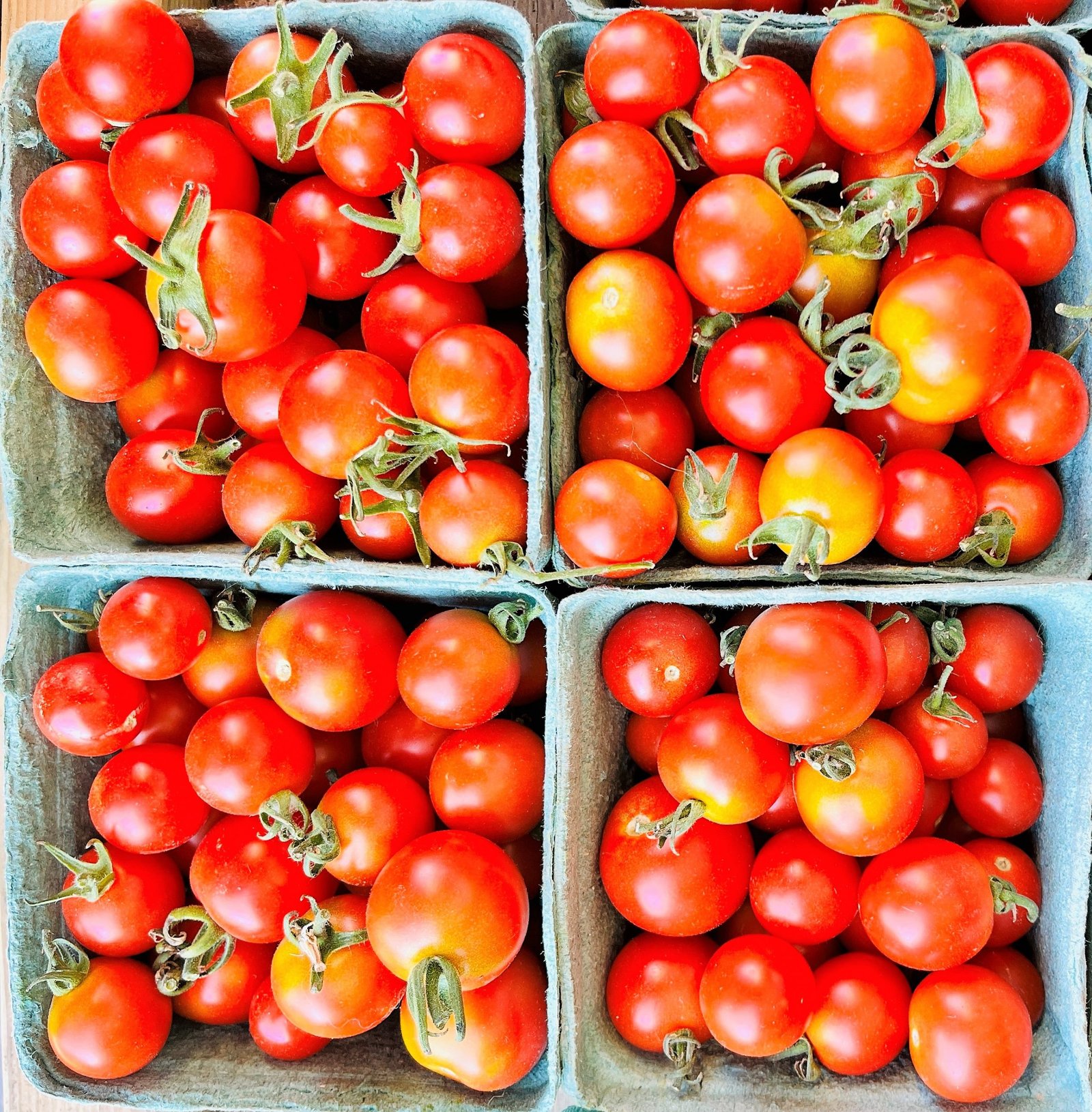 cherry tomatoes - 4 small boxes