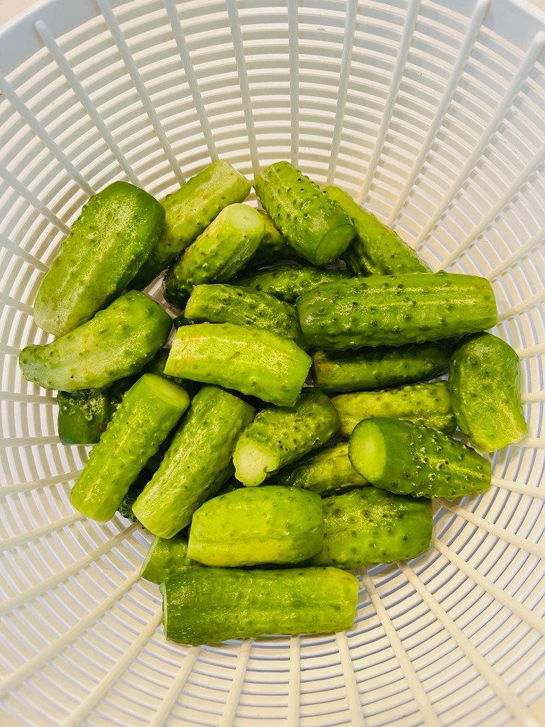 Begin with tarragon, garlic and spices